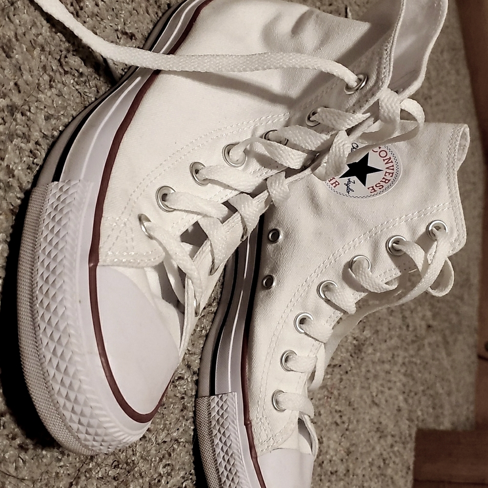 •White converse•